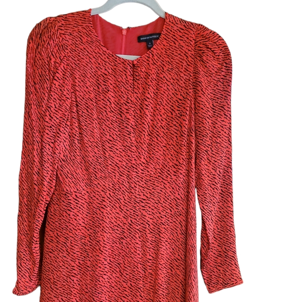 Banana Republic Red & Black Animal Print Size 4 Mini Dress